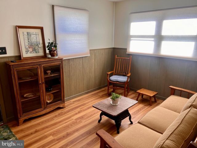 16 EATON RD, Pennsville, NJ 08070