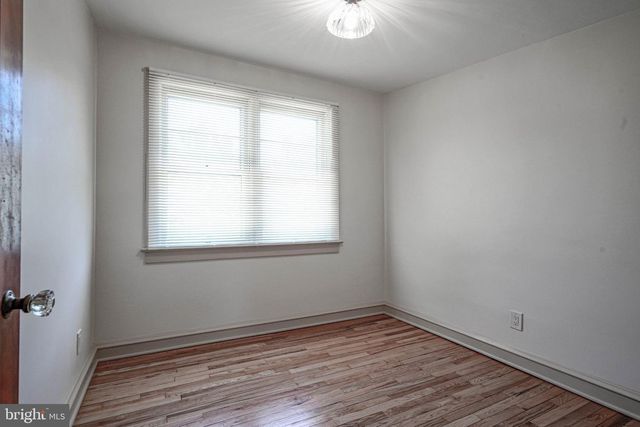 16 EATON RD, Pennsville, NJ 08070