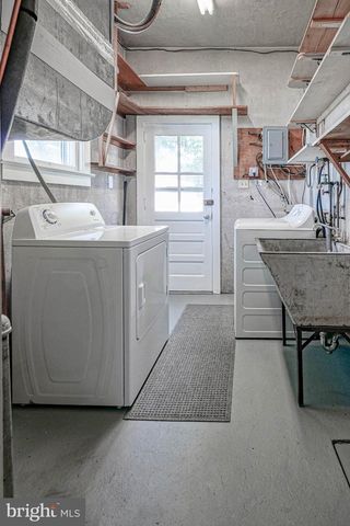 16 EATON RD, Pennsville, NJ 08070