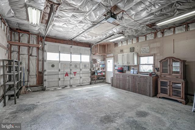 16 EATON RD, Pennsville, NJ 08070