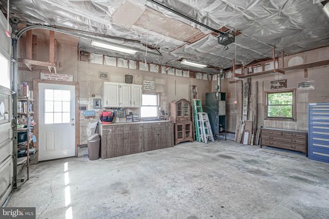 16 EATON RD, Pennsville, NJ 08070