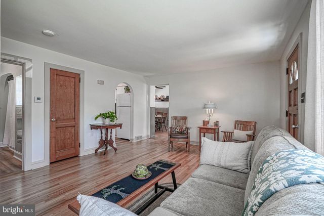 16 EATON RD, Pennsville, NJ 08070