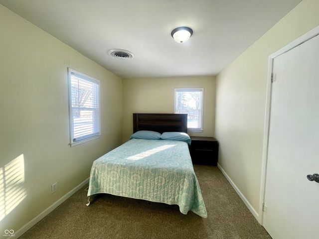 1601 S Clark Street, Muncie, IN 47302