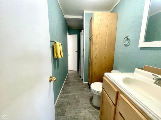 1601 S Clark Street, Muncie, IN 47302