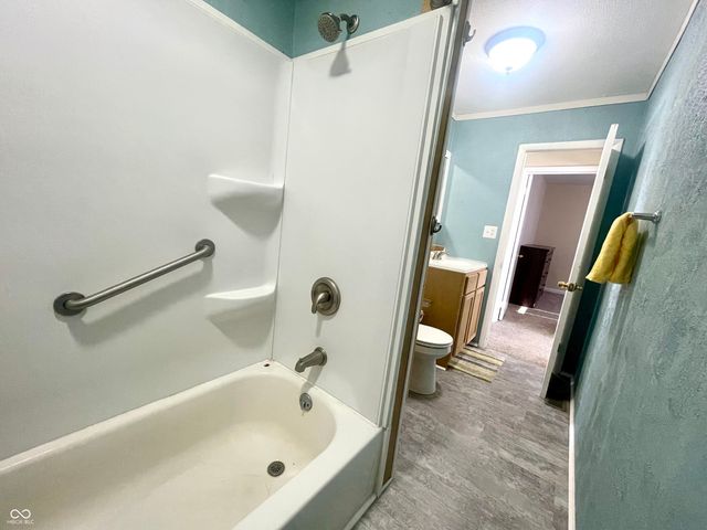 1601 S Clark Street, Muncie, IN 47302