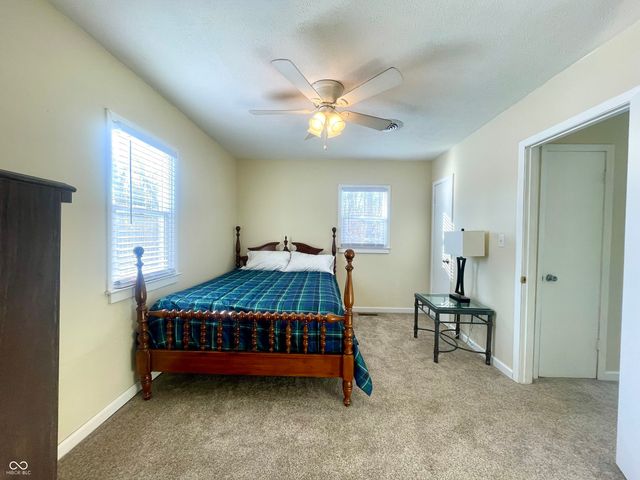 1601 S Clark Street, Muncie, IN 47302