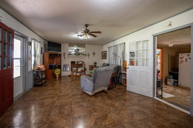 309 N Beech Street, Woodville, TX 75979