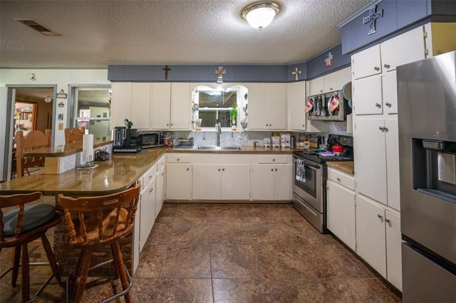 309 N Beech Street, Woodville, TX 75979