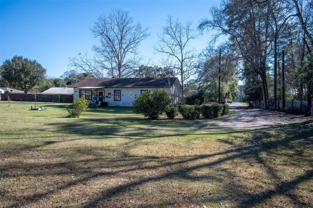 309 N Beech Street, Woodville, TX 75979