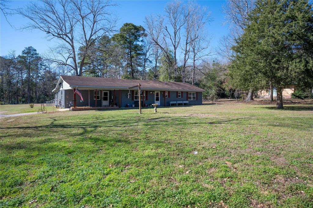 309 N Beech Street, Woodville, TX 75979