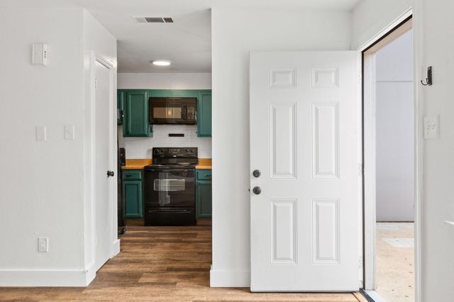 1712 N Timber Ridge RD, Austin, TX 78741