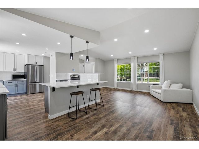 736 Northridge Rd, Highlands Ranch, CO 80126