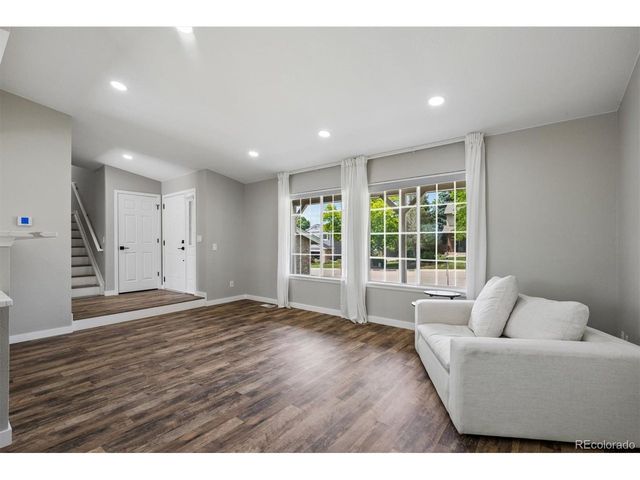 736 Northridge Rd, Highlands Ranch, CO 80126