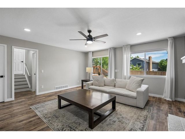 736 Northridge Rd, Highlands Ranch, CO 80126