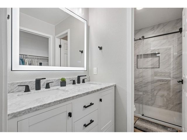 736 Northridge Rd, Highlands Ranch, CO 80126