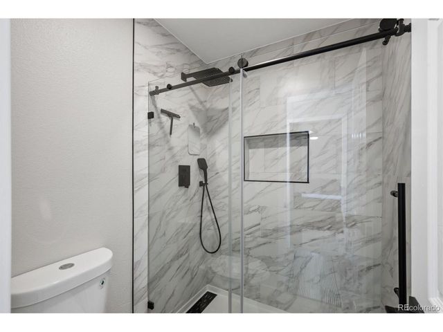 736 Northridge Rd, Highlands Ranch, CO 80126