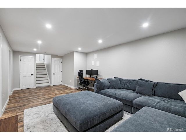 736 Northridge Rd, Highlands Ranch, CO 80126