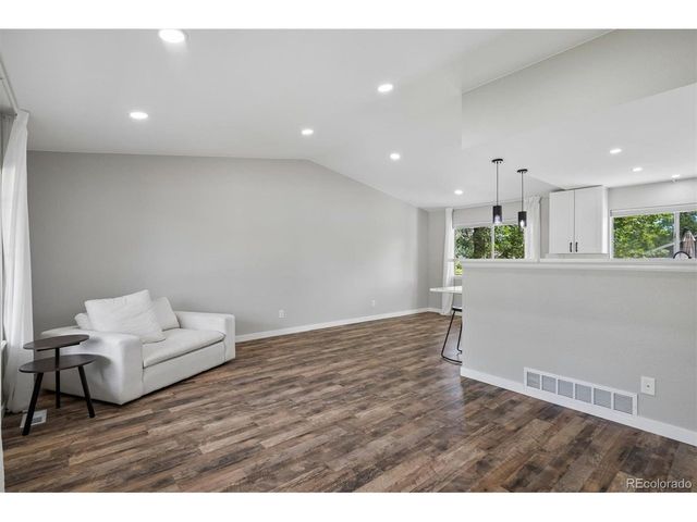 736 Northridge Rd, Highlands Ranch, CO 80126