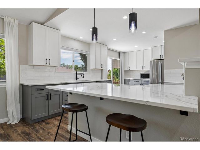 736 Northridge Rd, Highlands Ranch, CO 80126