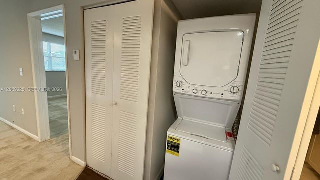 9933 Nob Hill Lane 9933, Sunrise, FL 33351