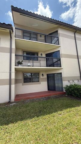 9933 Nob Hill Lane 9933, Sunrise, FL 33351