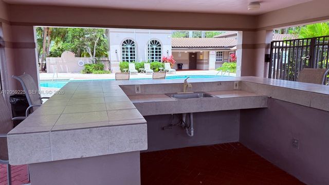 9933 Nob Hill Lane 9933, Sunrise, FL 33351
