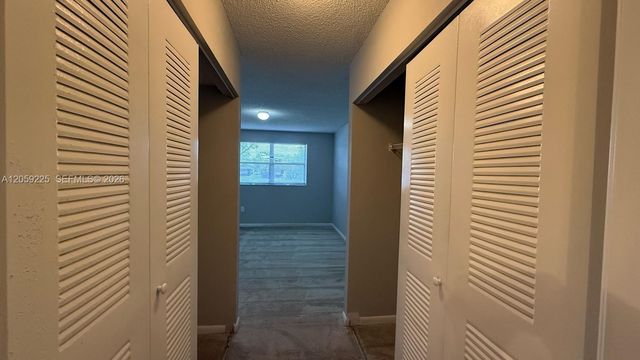 9933 Nob Hill Lane 9933, Sunrise, FL 33351