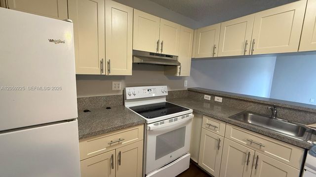 9933 Nob Hill Lane 9933, Sunrise, FL 33351