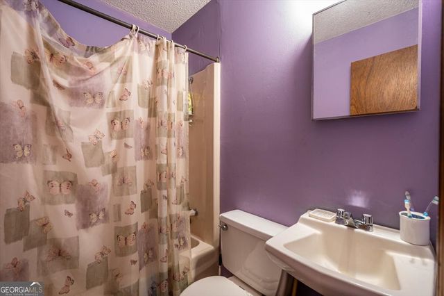 2825 Lazy River Drive, Elberton, GA 30635