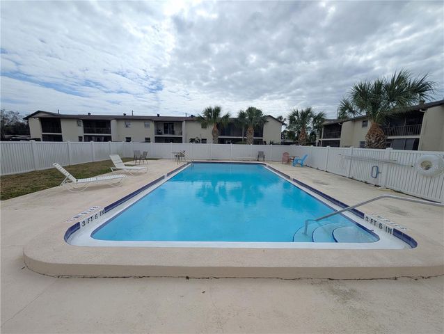 5521 BAY BOULEVARD 201, Port Richey, FL 34668