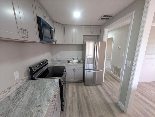 5521 BAY BOULEVARD 201, Port Richey, FL 34668