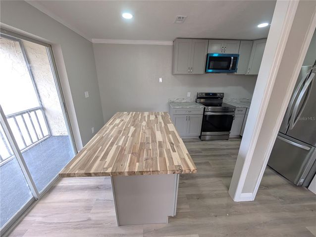 5521 BAY BOULEVARD 201, Port Richey, FL 34668