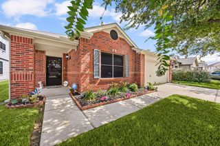 511 Remington Chase Court, Houston, TX 77073