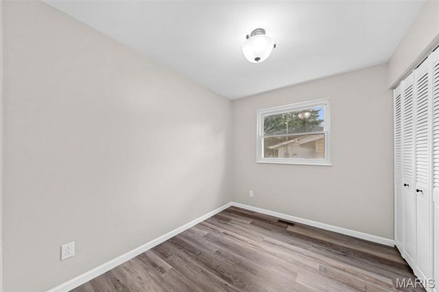 2556 Wesglen Estates Drive, Maryland Heights, MO 63043