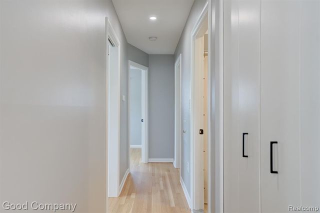 1842 Massoit Road, Royal Oak, MI 48073