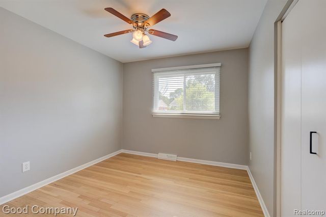 1842 Massoit Road, Royal Oak, MI 48073