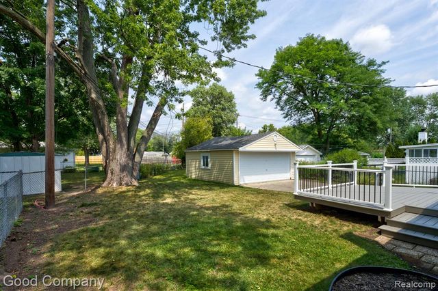 1842 Massoit Road, Royal Oak, MI 48073