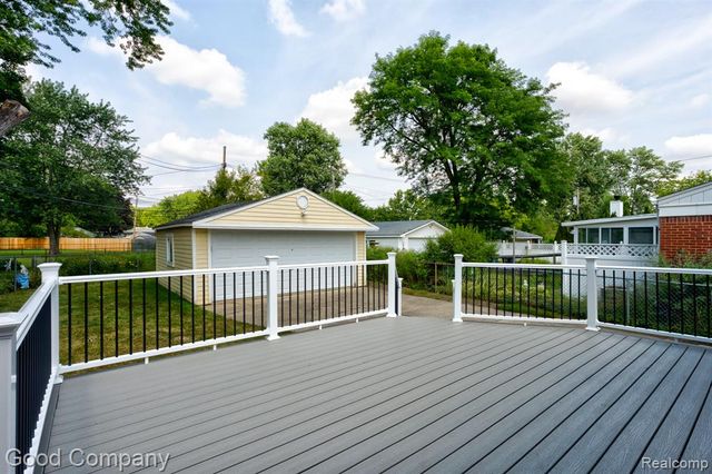 1842 Massoit Road, Royal Oak, MI 48073