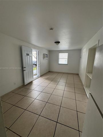 921 N 17th Ct 925, Hollywood, FL 33020