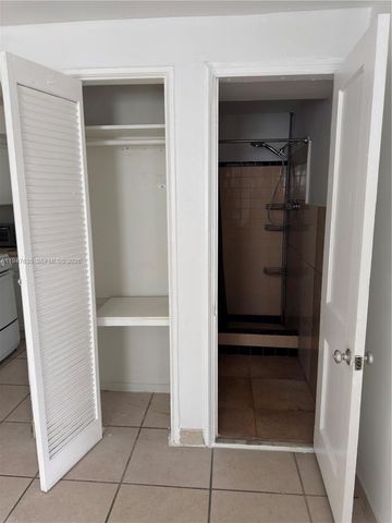 921 N 17th Ct 925, Hollywood, FL 33020