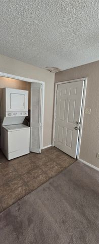 9811 Walnut Street 301, Dallas, TX 75243