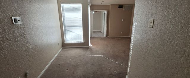 9811 Walnut Street 301, Dallas, TX 75243