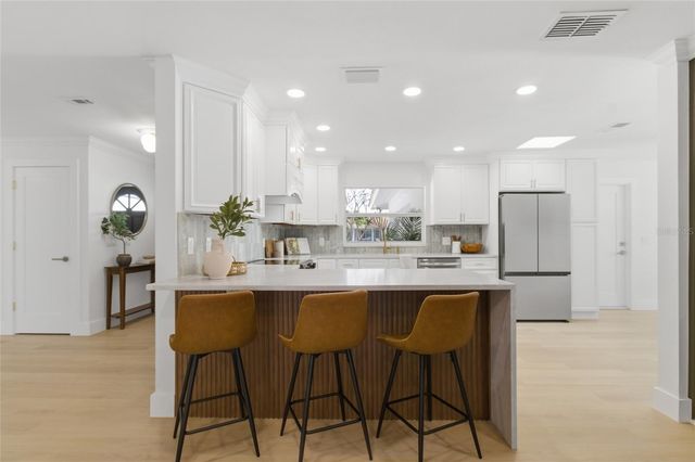 14096 PASSAGE WAY, Seminole, FL 33776