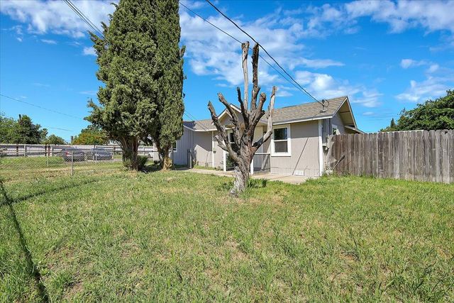 1613 9th Ave, Olivehurst, CA 95961