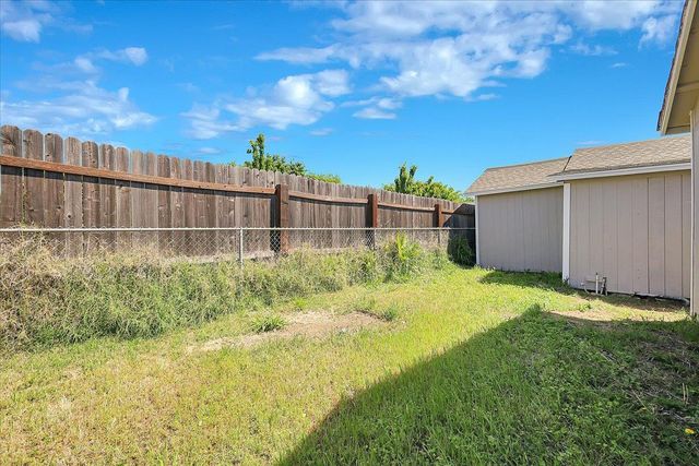 1613 9th Ave, Olivehurst, CA 95961