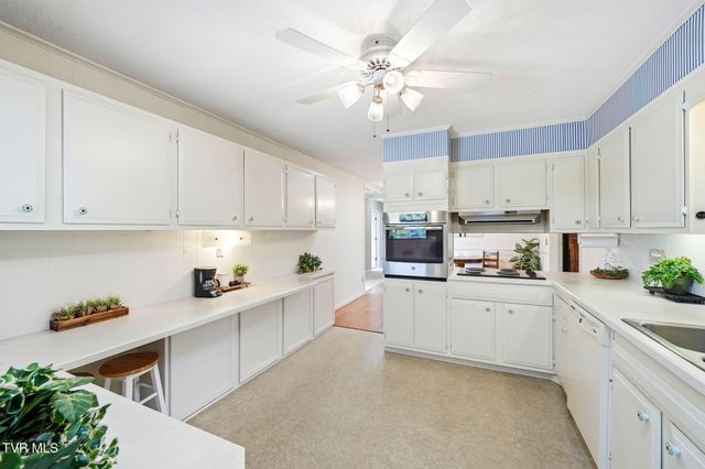 608 Southview Drive, Johnson City, TN 37601