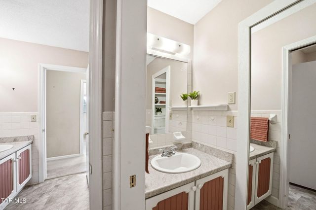 608 Southview Drive, Johnson City, TN 37601