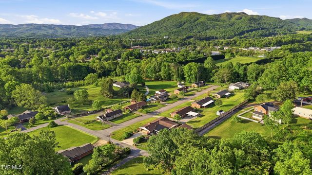 608 Southview Drive, Johnson City, TN 37601