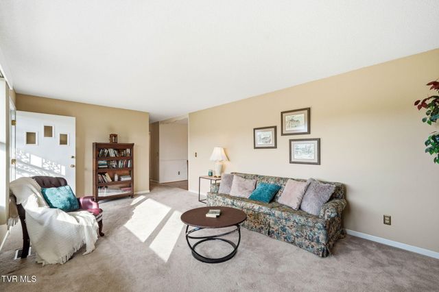 608 Southview Drive, Johnson City, TN 37601