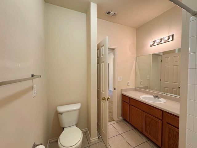 1717 CONSTANTINO CIR B, Austin, TX 78745